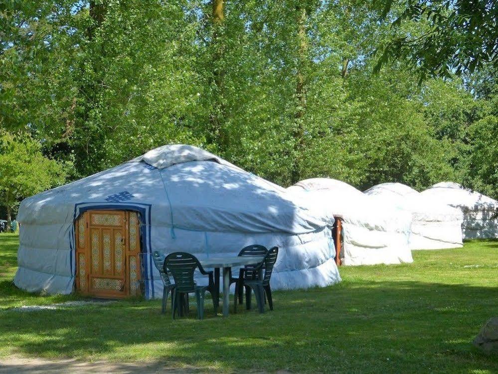 Mer Et Yourtes Hotell Henvic Exteriör bild