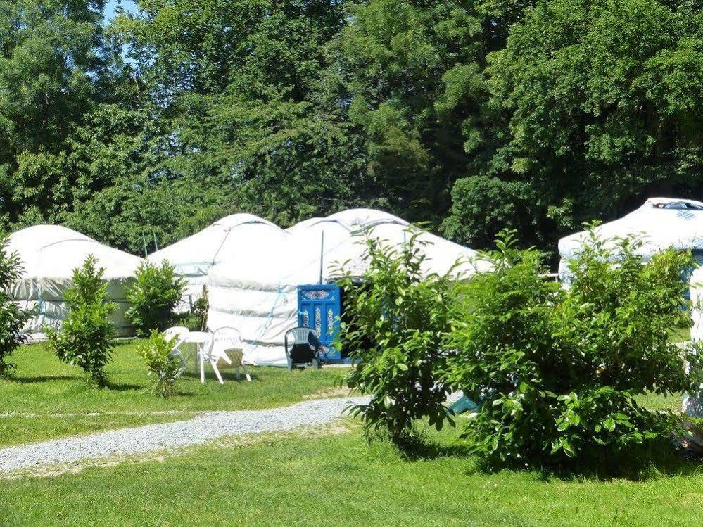 Mer Et Yourtes Hotell Henvic Exteriör bild